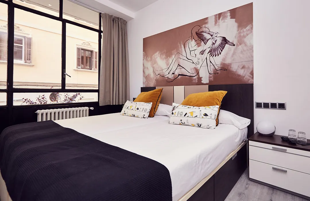 Free Hostels Barcelona-1
